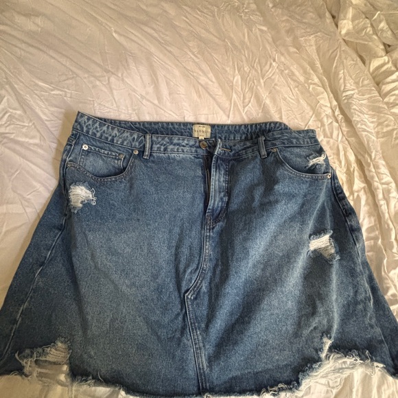 Eloquii Dresses & Skirts - Eloquii Blue Distressed Denim Mini Skirt